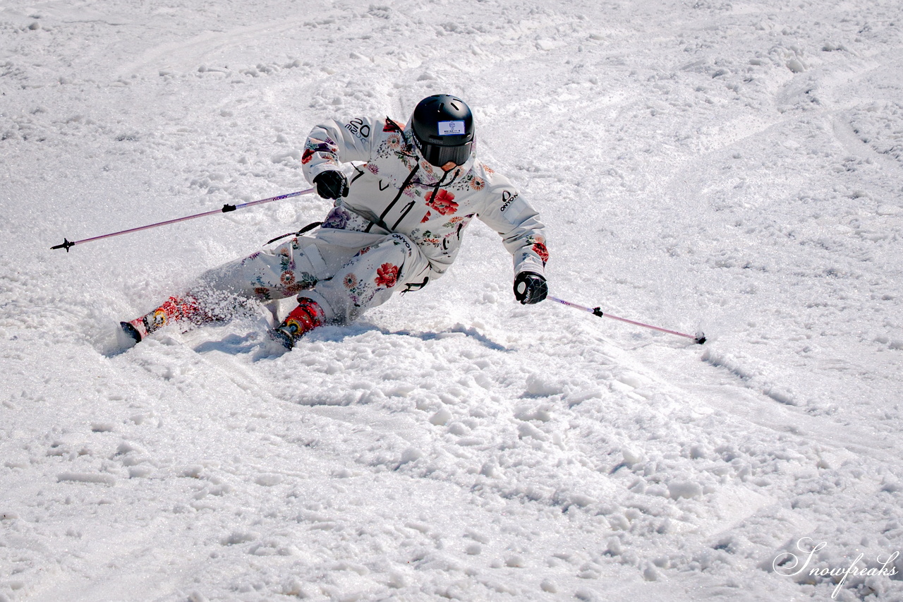 キロロリゾート｜ポカポカ陽気で絶好の春スキー日和♪こんな日は、みんなで思いっきり春雪を満喫しましょう！